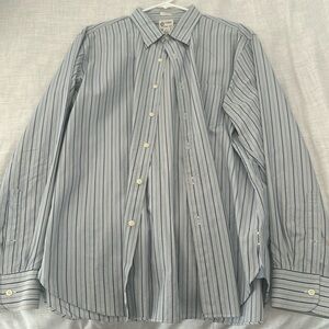 Preowned; excellent condition; recently dry cleaned